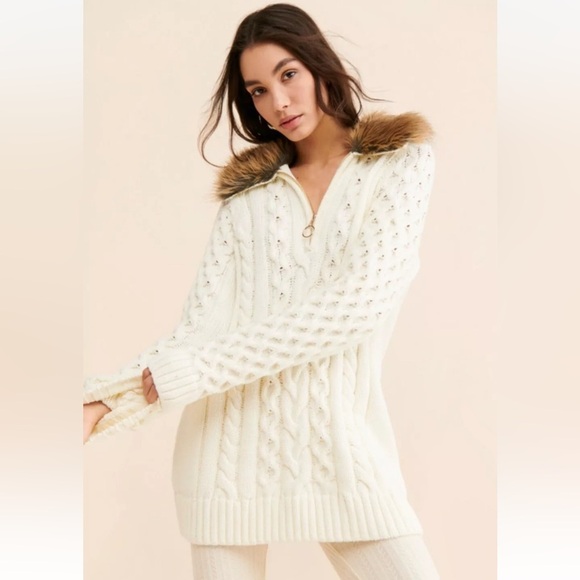 Show Me Your MuMu Sun Valley Pullover in Cream Cable Knit with Faux Fur Large - Picture 1 of 7